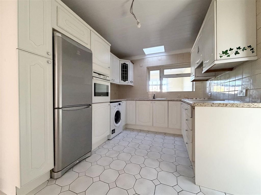 Property photo 2 of 22 Img_2110.Jpeg