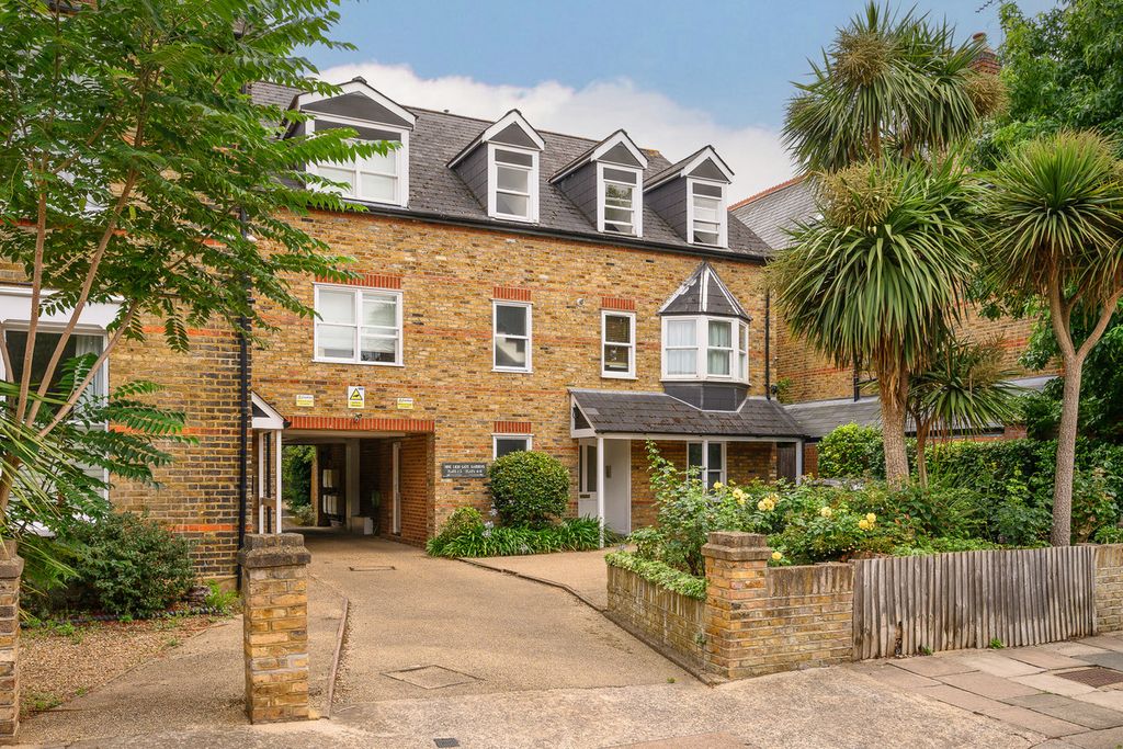 Property photo 1 of 7