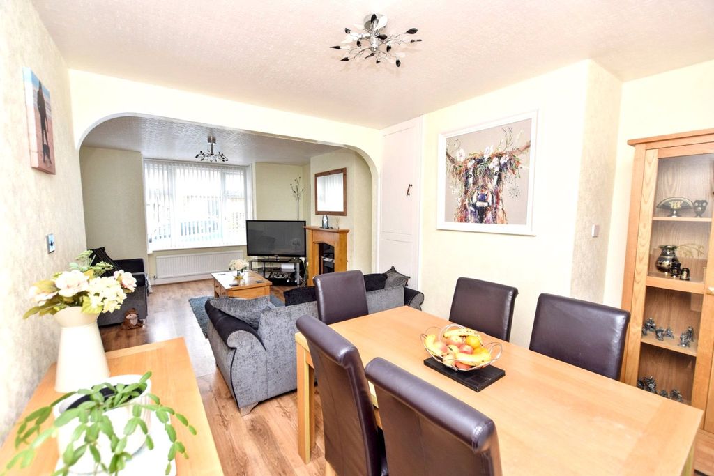 Property photo 3 of 14 Picture No. 28