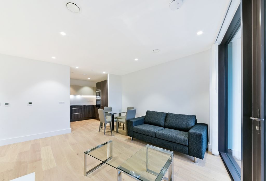 Property photo 2 of 9 Living Room