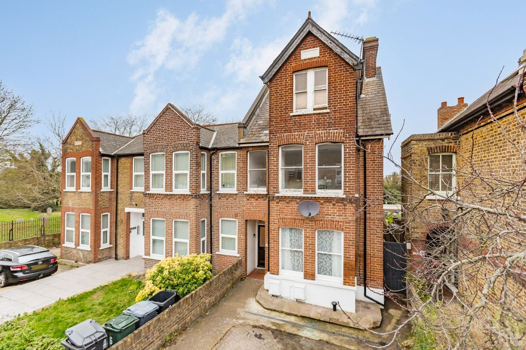 Property photo 1 of 12 3881861