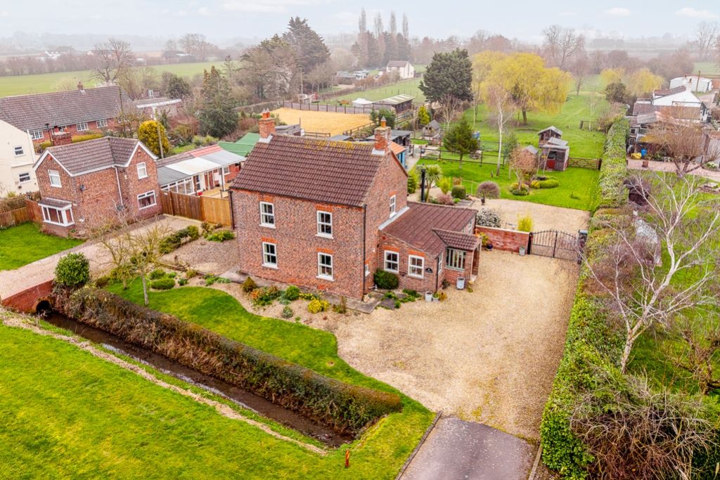 Property photo 1 of 44 Riverside House (Sibsey)-2