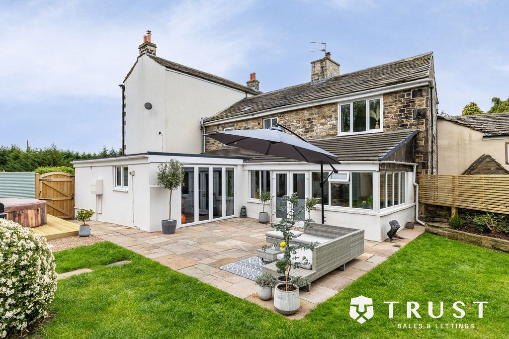 Property photo 1 of 65