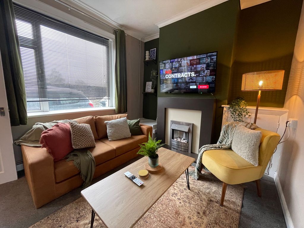 Property photo 3 of 22