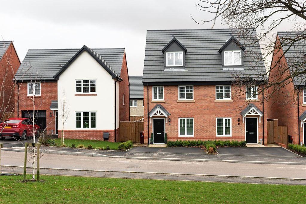 Property photo 1 of 13 2739031