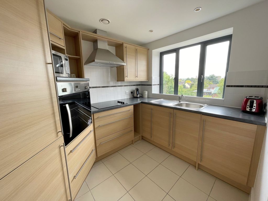 Property photo 2 of 20 Kitchen