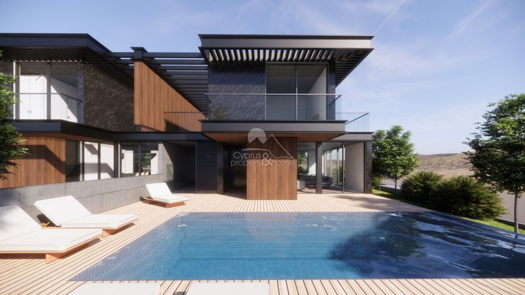 Property photo 1 of 9