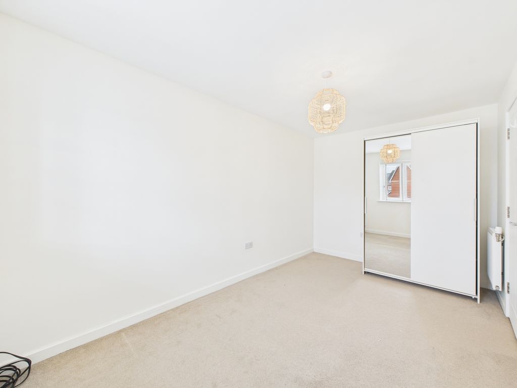 Additional image 14 of 4 bed semi-detached house to rentFarley Close, Wickhurst Green, Horsham, West Sussex RH12