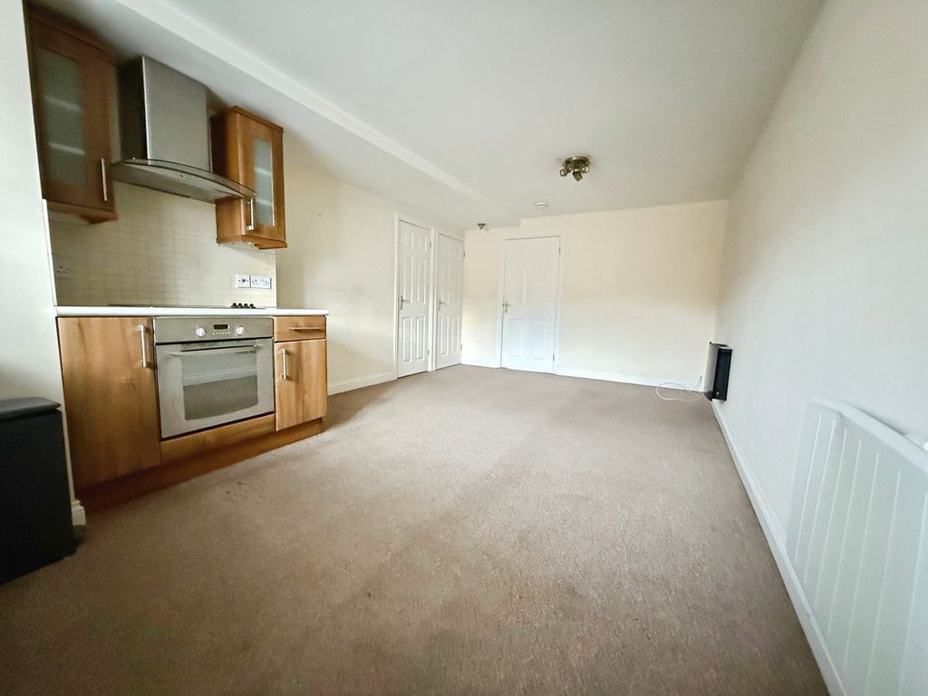 Property photo 2 of 6