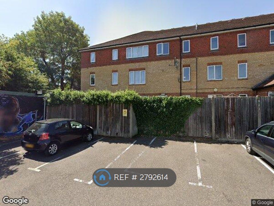 Property photo 2 of 26 Parking