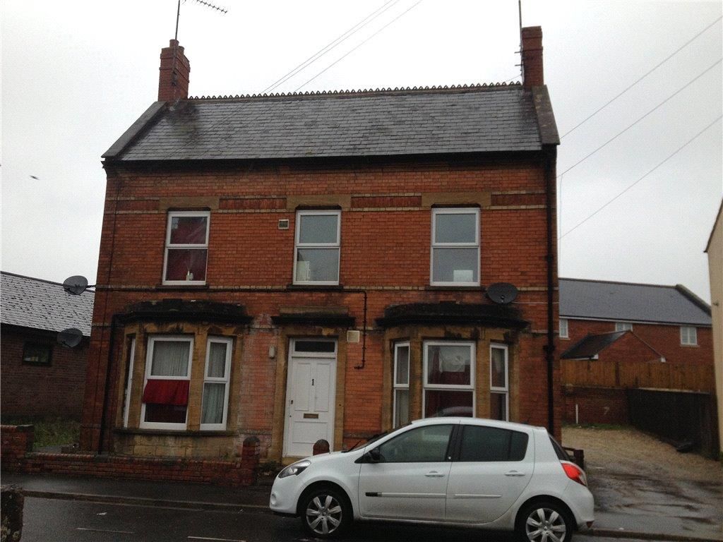 Property photo 1 of 2 Front