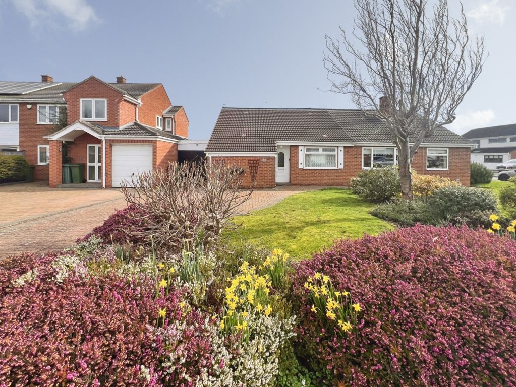 Property photo 1 of 11 Front