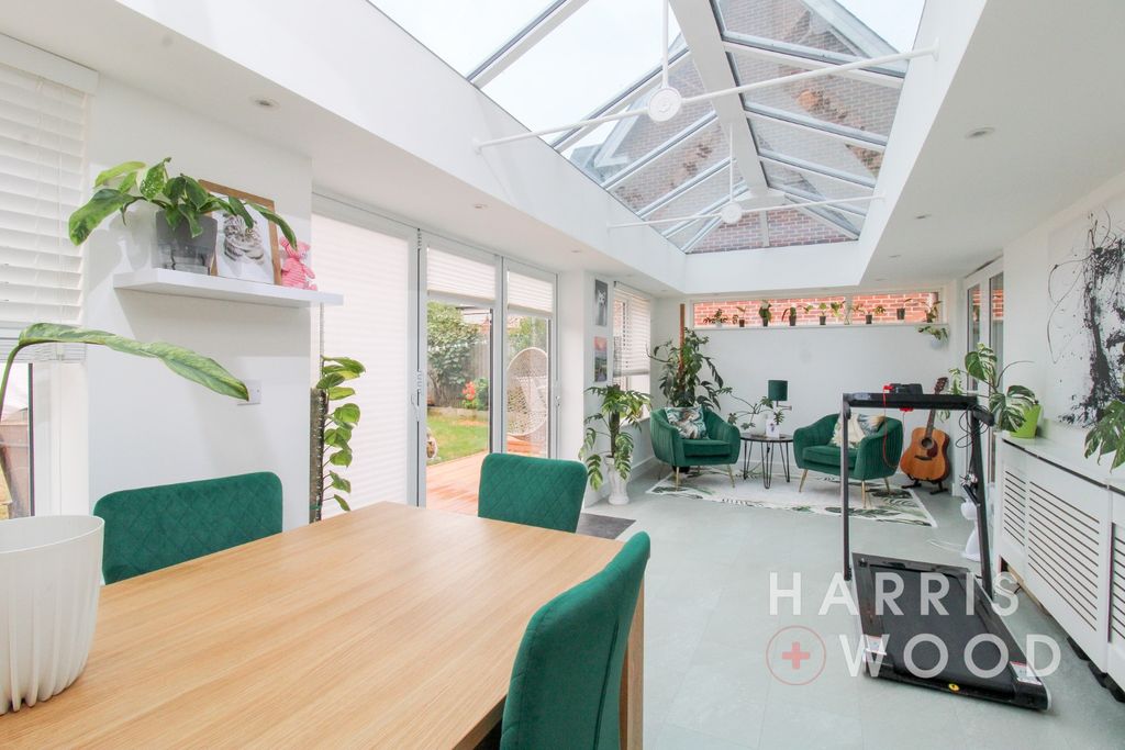 Property photo 2 of 32 4028533