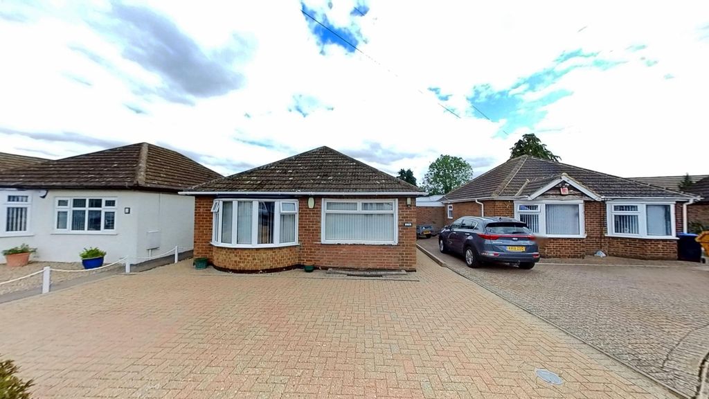 Property photo 1 of 15 Photo 7
