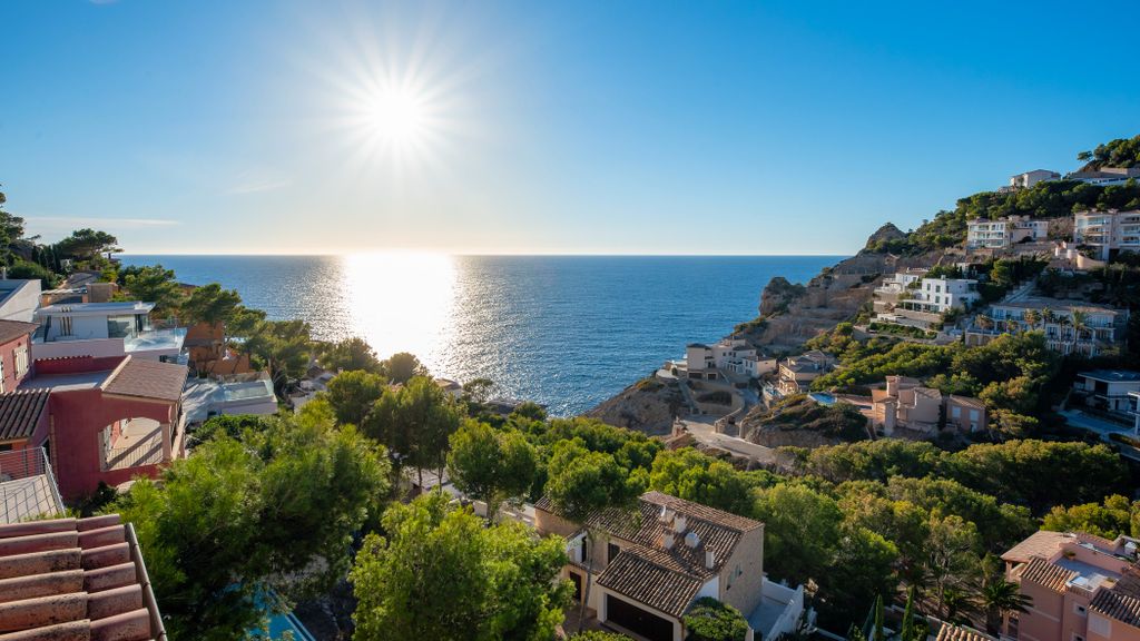 Property photo 2 of 23 002.Jpg