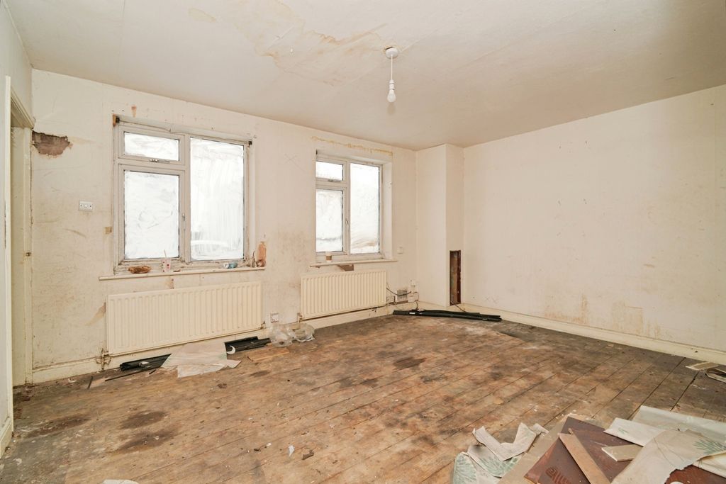 Property photo 2 of 20 Lounge/ Diner