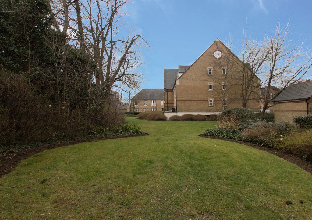 Property photo 3 of 3 Picture No. 04