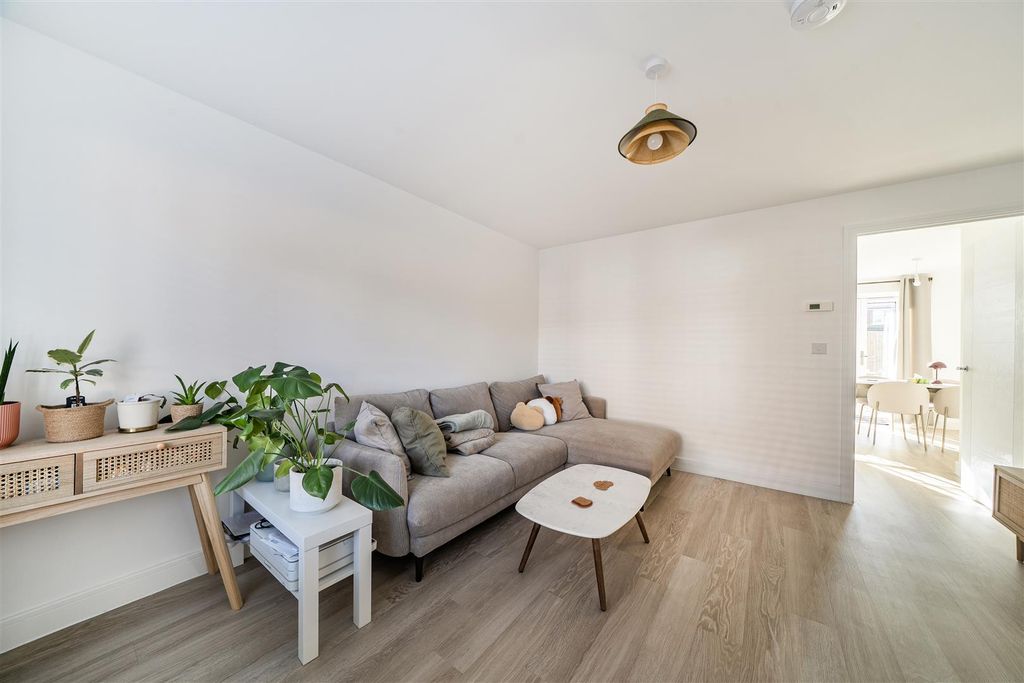 Property photo 2 of 16 1529516 (2).Jpg