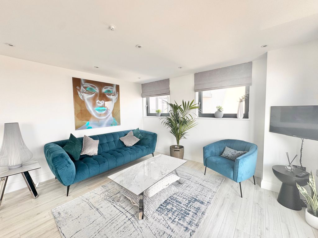 Property photo 3 of 13 Living Room