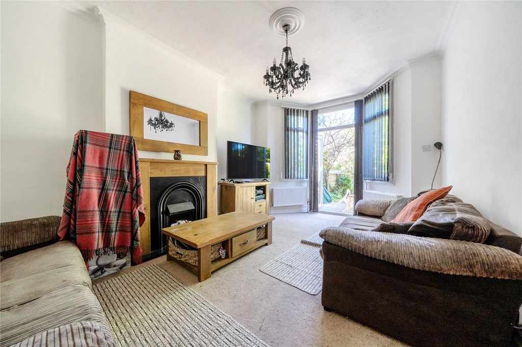 Property photo 3 of 19 Picture No. 05