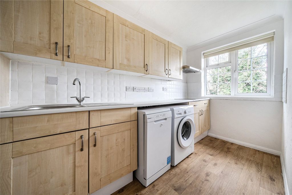 Property photo 3 of 17 Picture No. 13