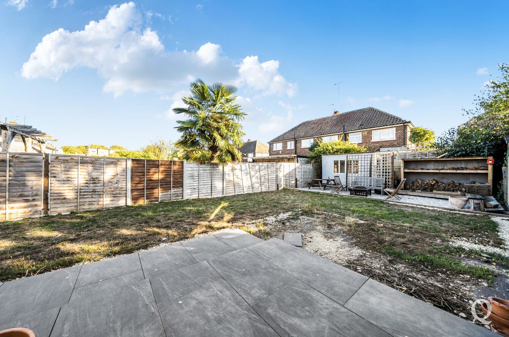 Property photo 3 of 24 5147A719-6Fa4-4d6...