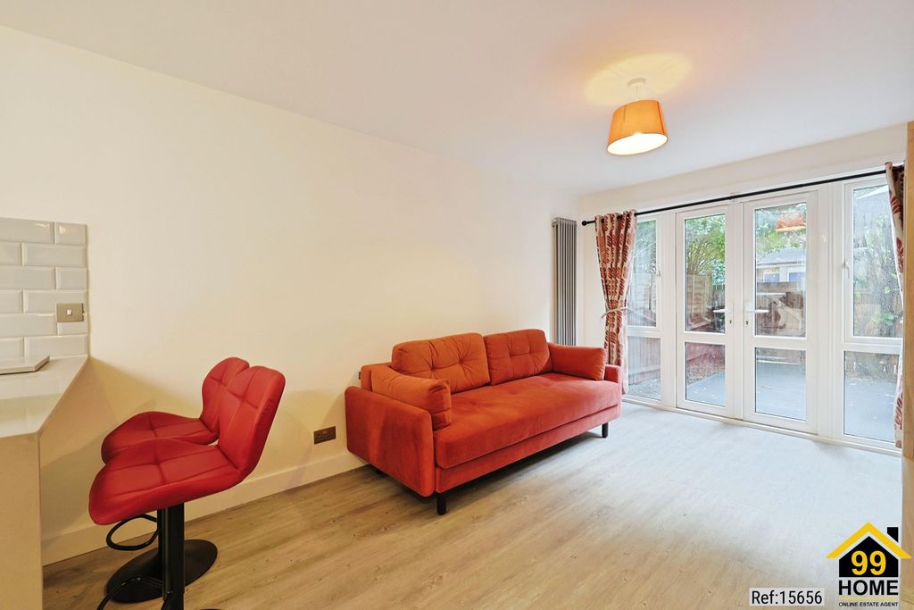 Property photo 1 of 25 Photo 0