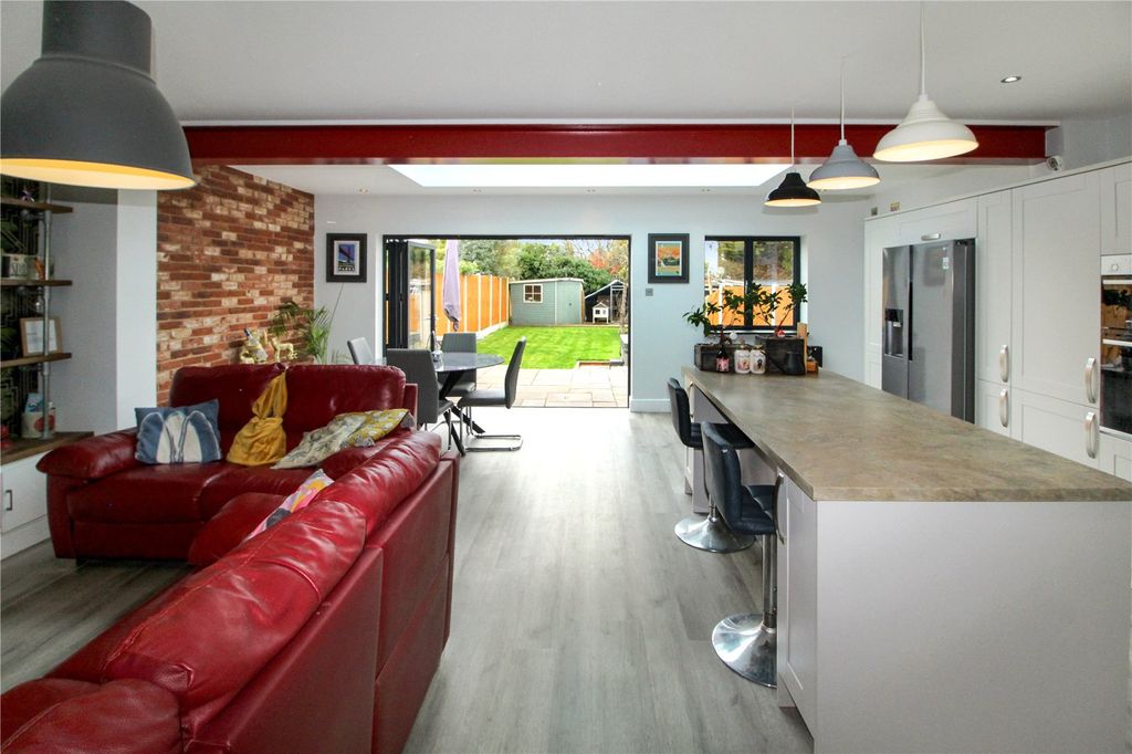 Property photo 2 of 17 Picture No. 06