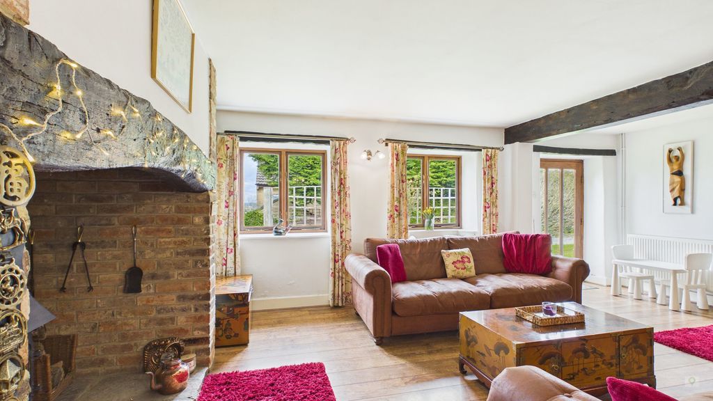 Property photo 2 of 26 Photo 3