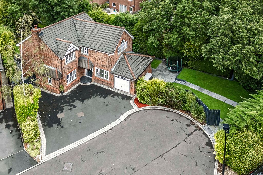 Property photo 1 of 62