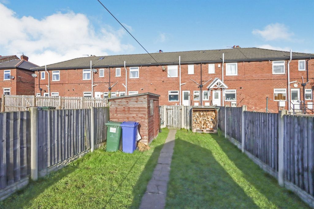 Property photo 2 of 17
