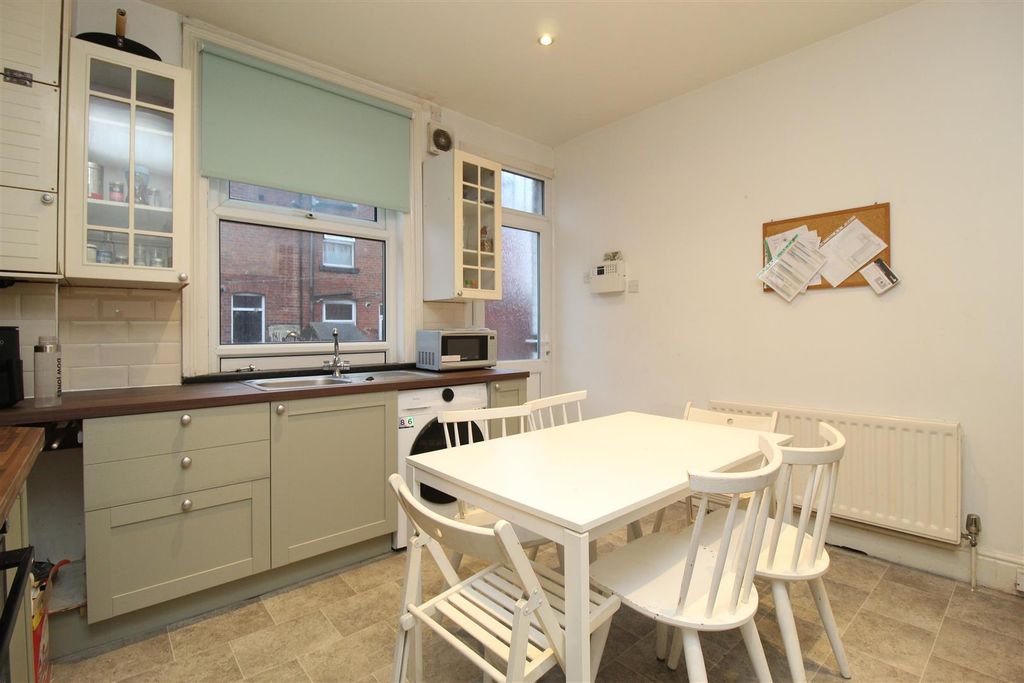 Property photo 2 of 13 C7411C0D-5142-48E9-8A96-1C71C14833B3.Jpeg