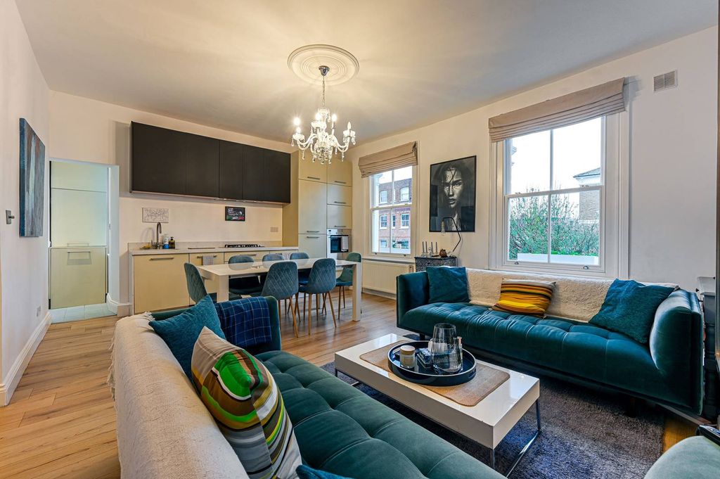 Property photo 1 of 23