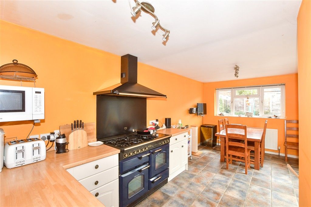 Property photo 3 of 17 Kitchen/Diner
