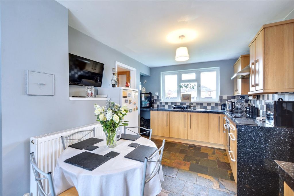 Property photo 3 of 20 Kitchen_3.Jpeg