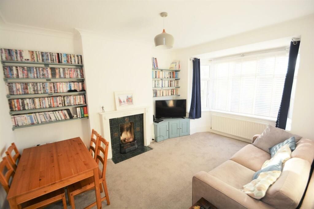 Property photo 2 of 6 4545591