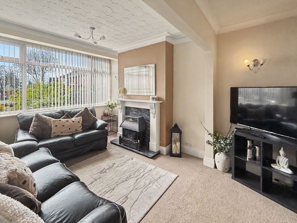 Property photo 3 of 31