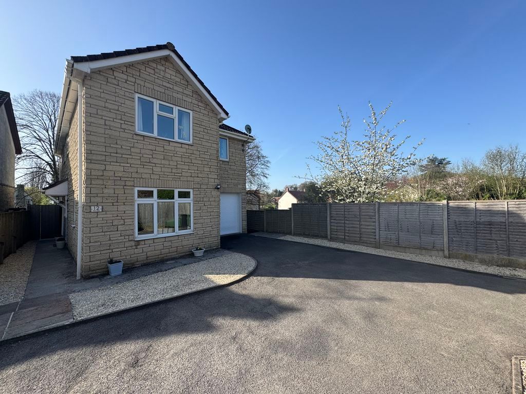 Property photo 1 of 30 Front