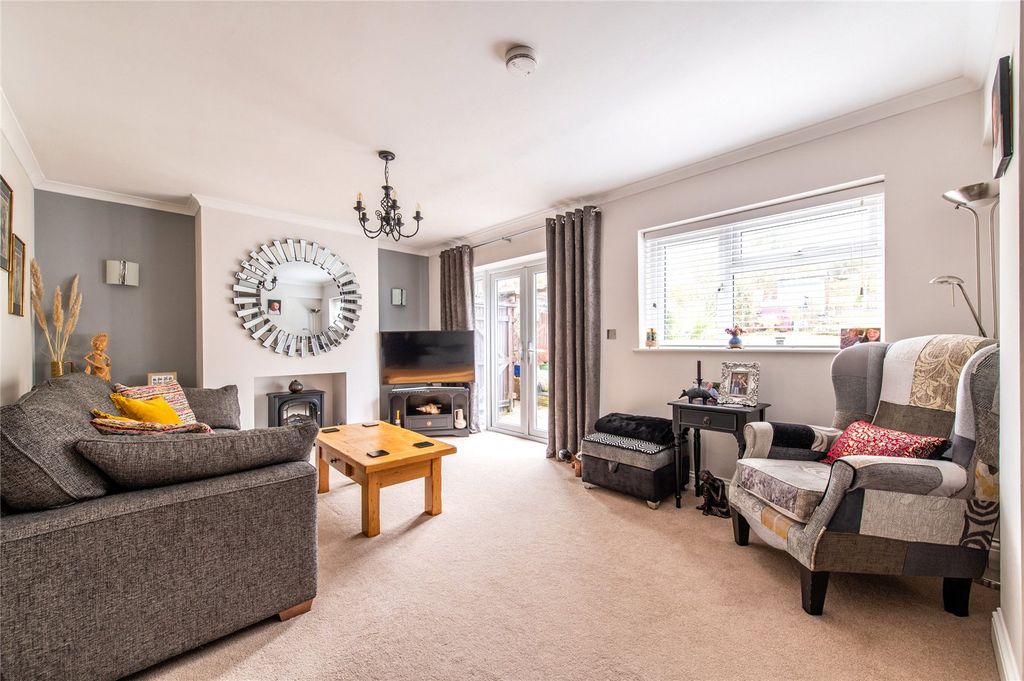 Property photo 2 of 24 Picture No. 08