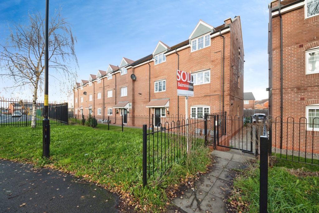 Property photo 1 of 29 Pbox-Img.Jpg