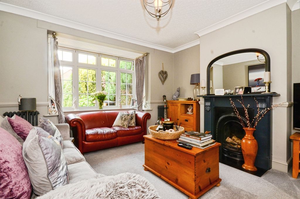 Property photo 2 of 17