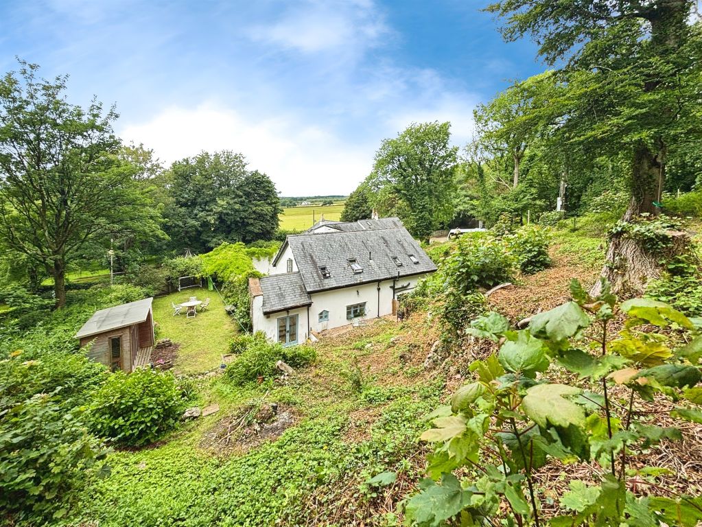 Property photo 2 of 34