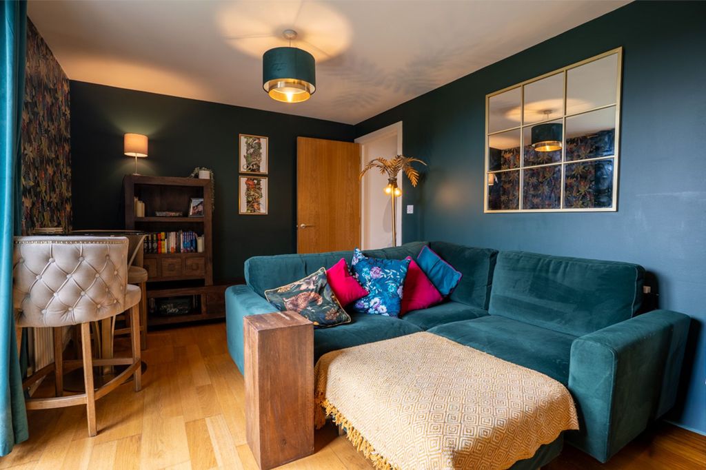 Property photo 1 of 34