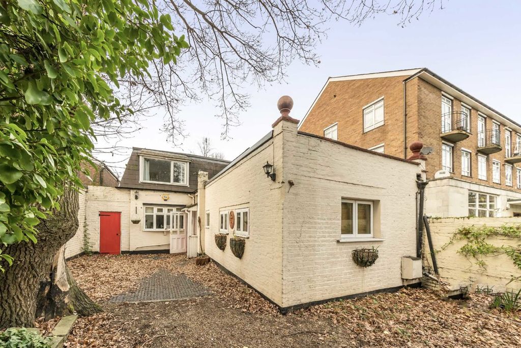 Property photo 1 of 7