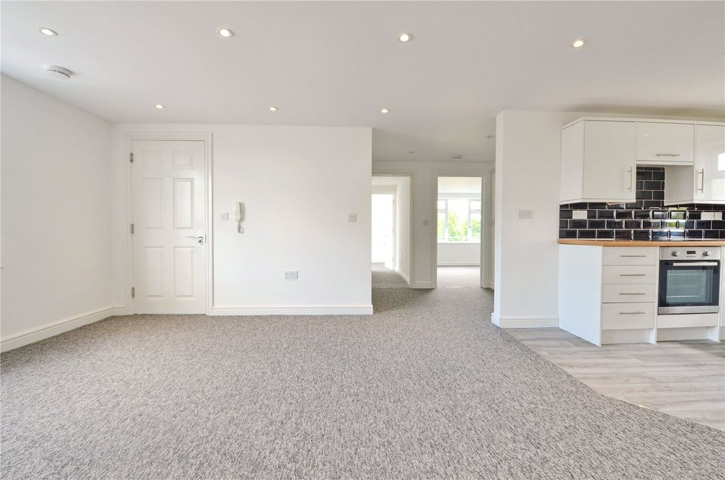 Property photo 3 of 13 Picture No. 13