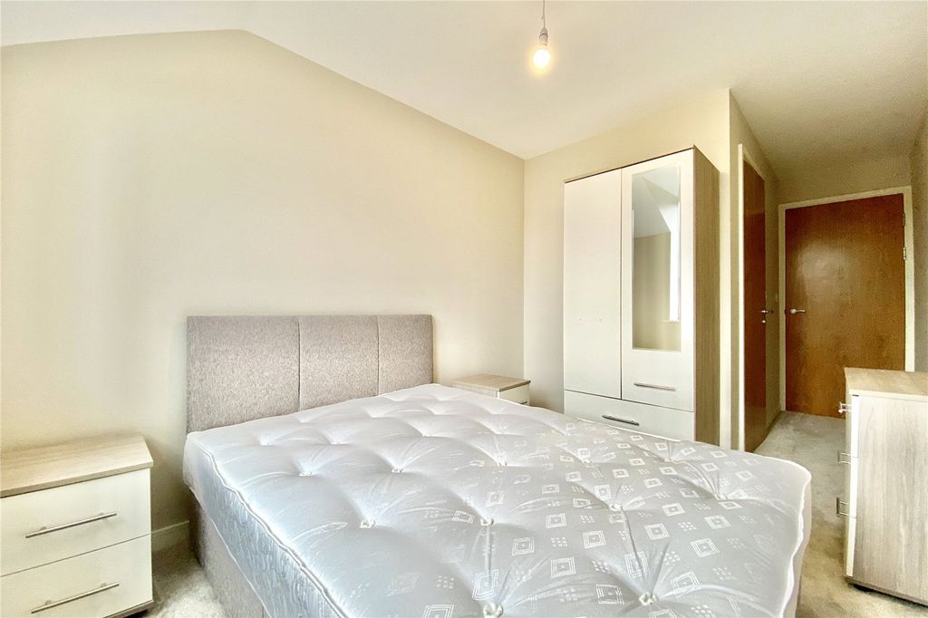 Property photo 3 of 10 Photo 07