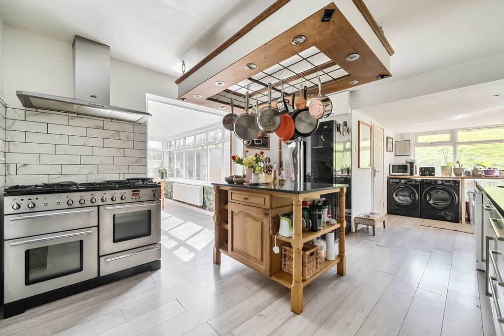 Property photo 3 of 20 1276781 (16)