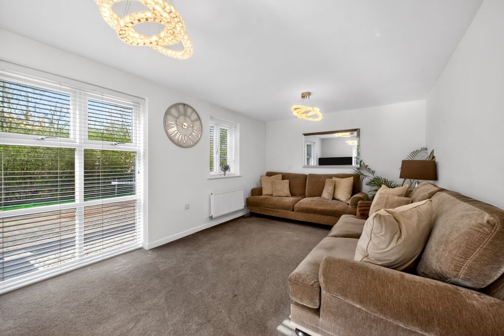 Property photo 3 of 21