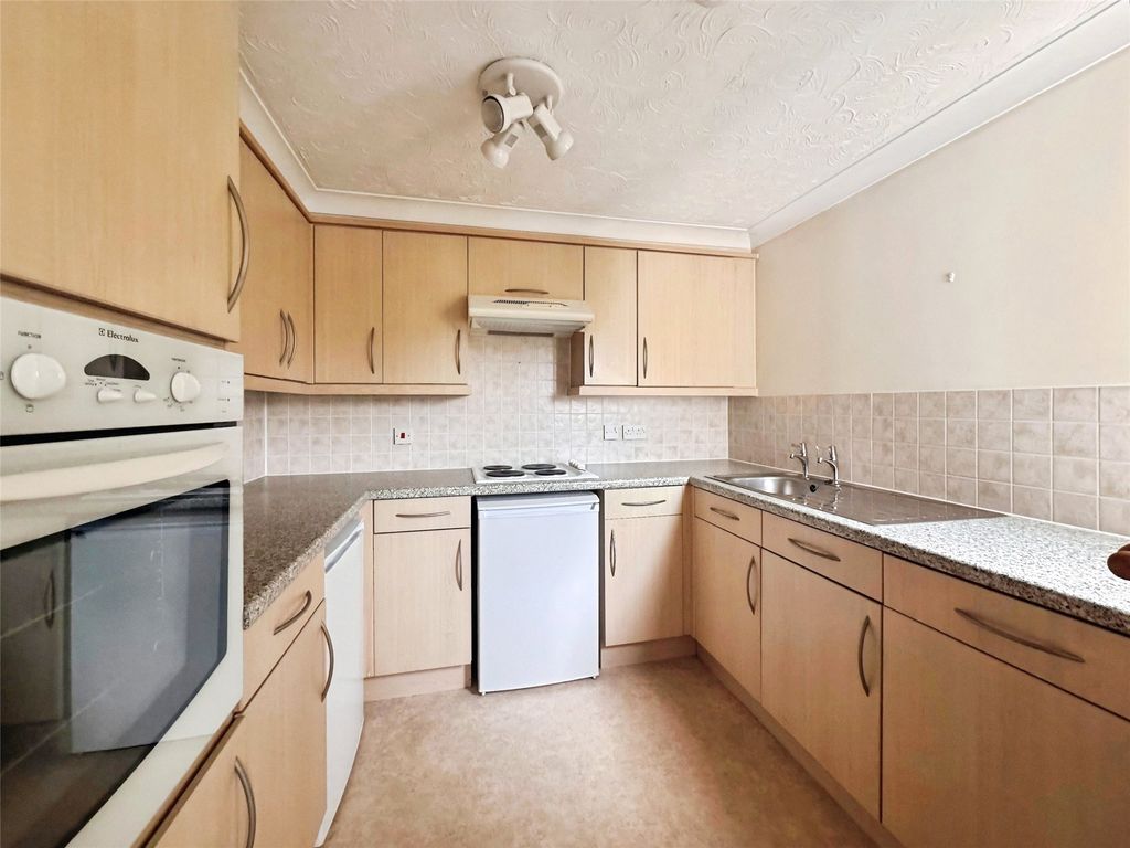 Property photo 3 of 14 Picture No. 06