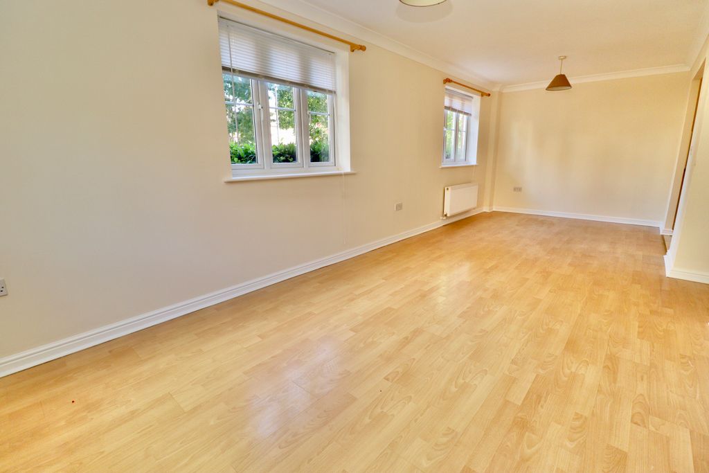 Property photo 3 of 11 Img_0302
